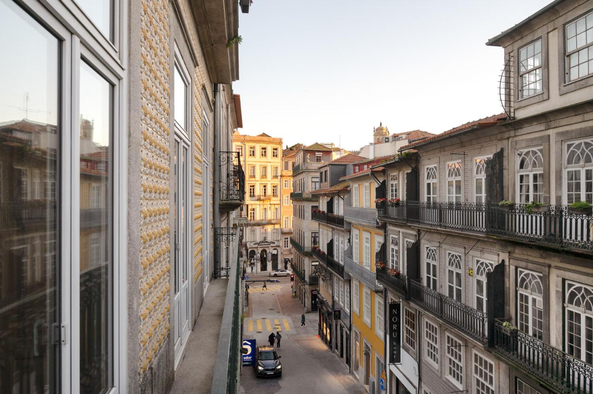 42 2 F Historical At Cardosas Block Apartment