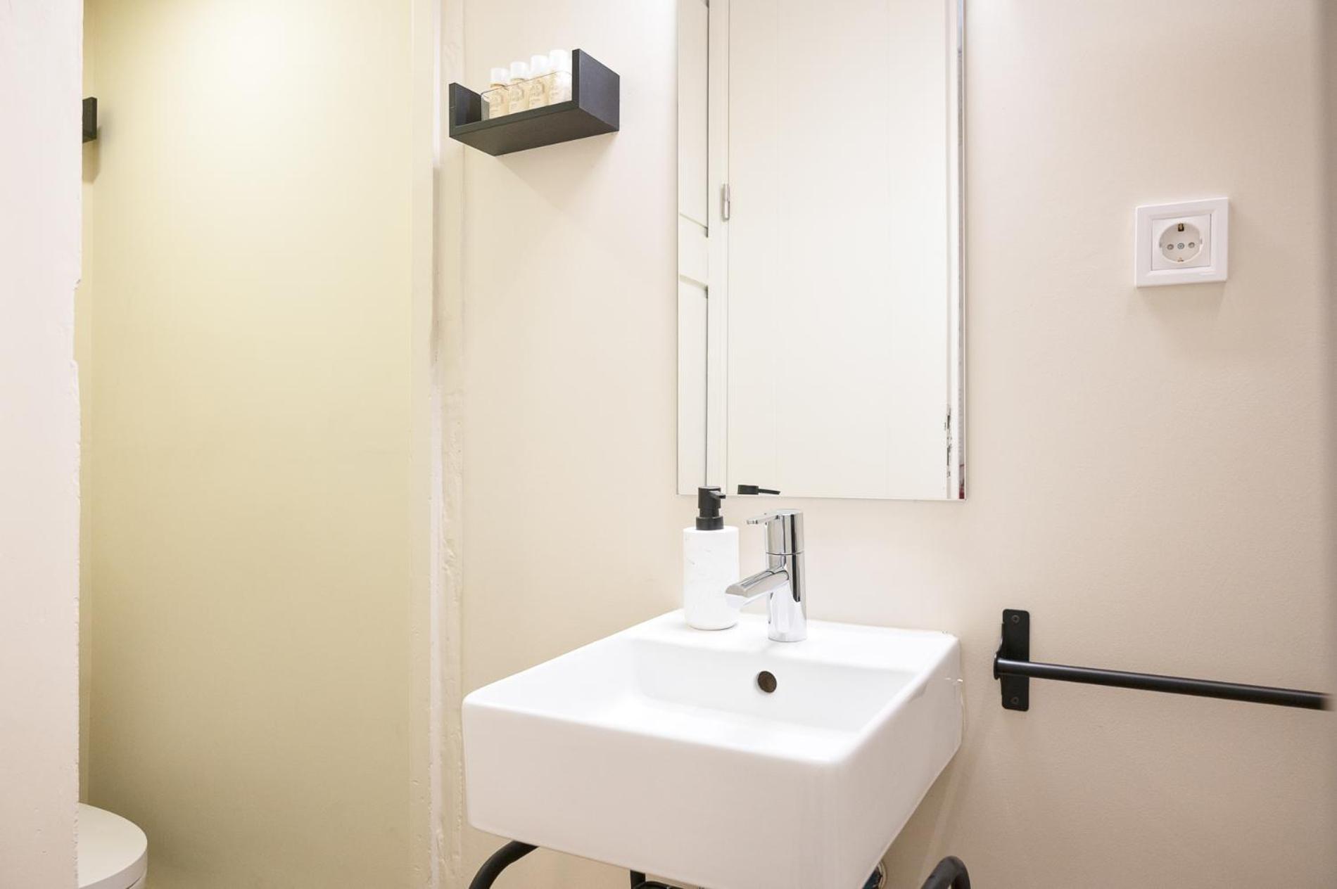 Apartment 42 2 F Historical At Cardosas Block Porto